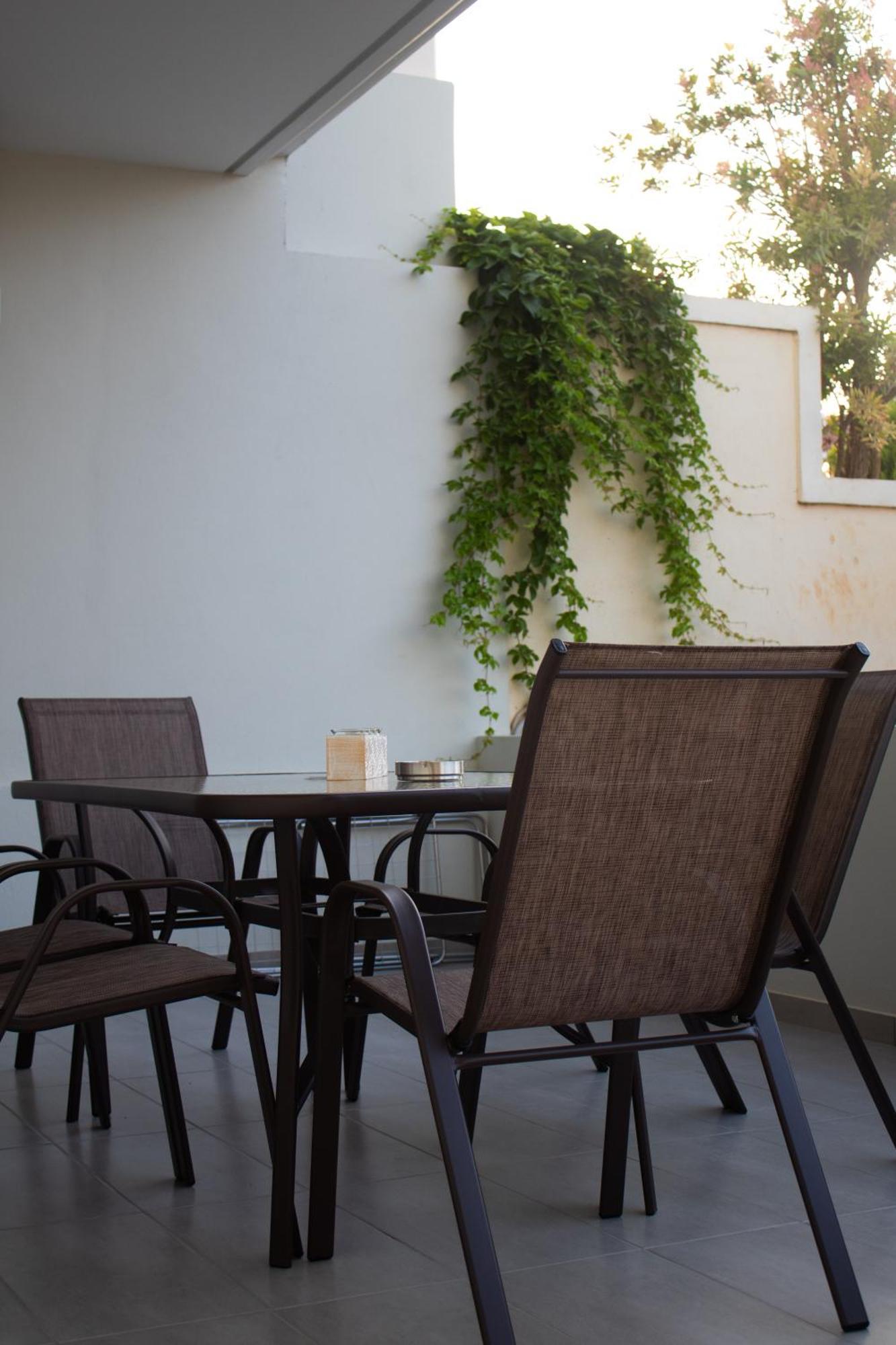 Apartment Giakost V Near Airport *